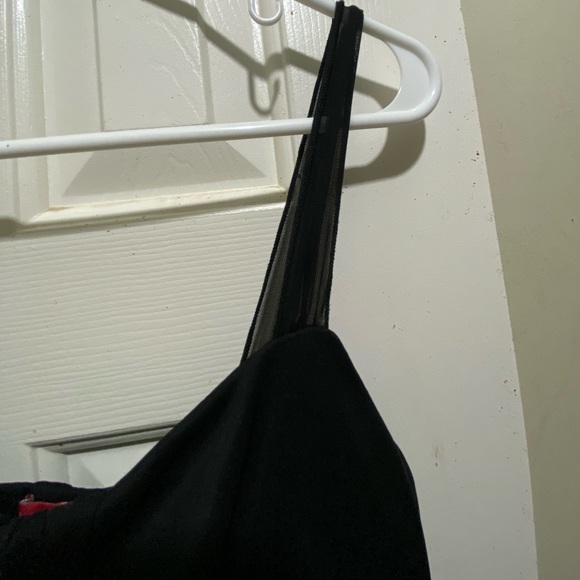 black dress - Picture 7 of 12